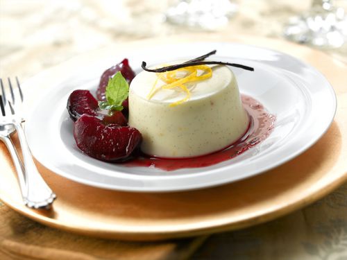 Panna cotta cu sos de migdale